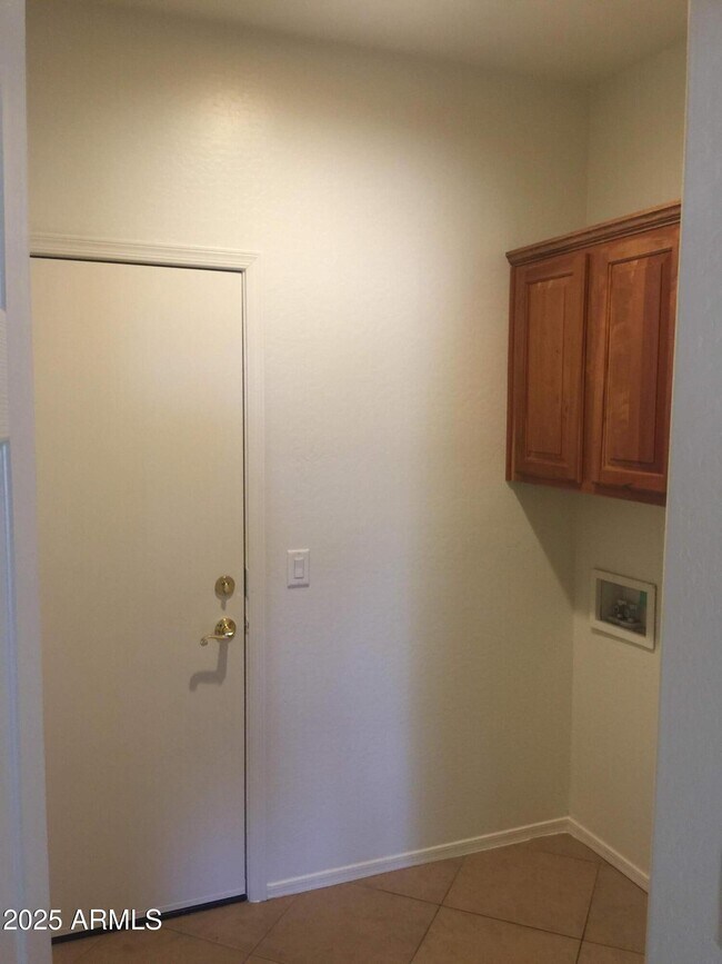 Building Photo - 14088 W Aster Dr