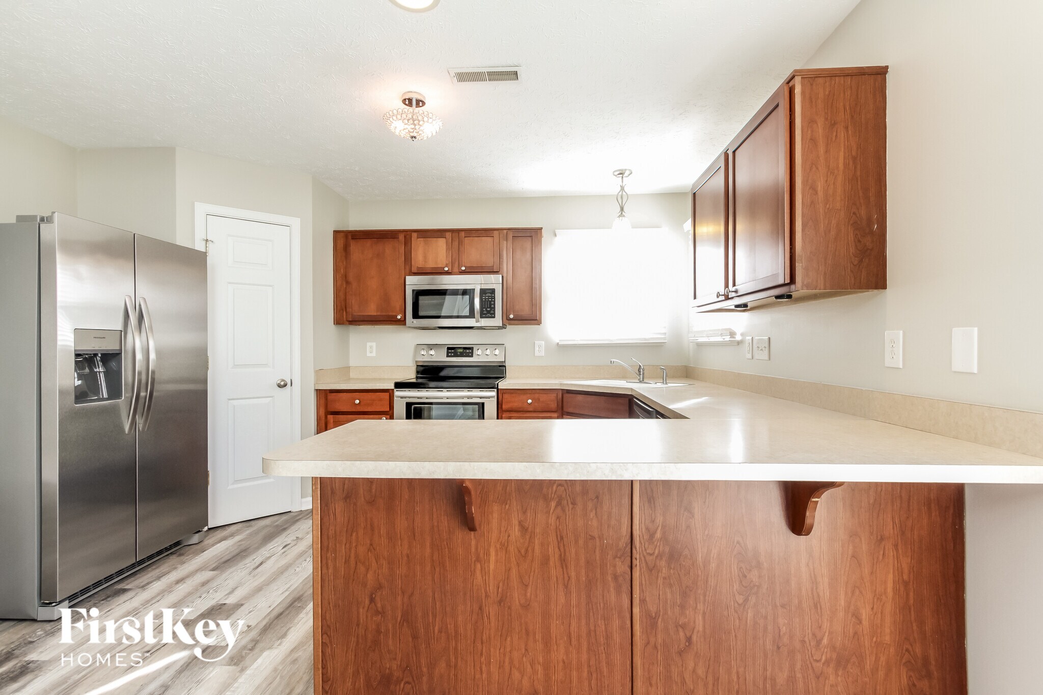 Building Photo - 7250 Pipestone Dr