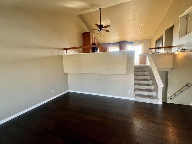 Building Photo - Gorgeous 4 Bedroom Home in Briargate!