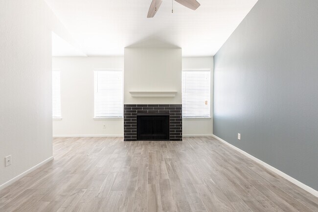 Building Photo - 14600 Fonmeadow Dr