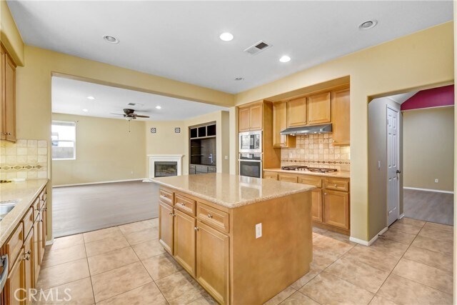 Building Photo - 6352 Lotus St