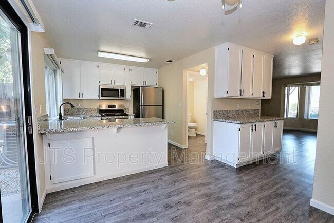 Building Photo - 5828 Alorn Ln