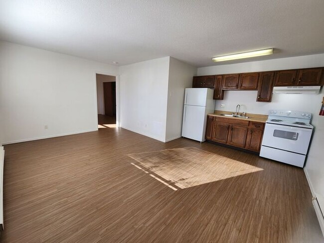 Building Photo - One-bedroom apartment located near Honey C...