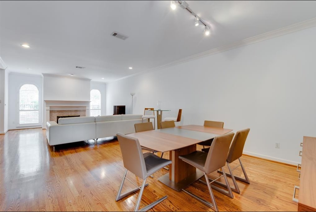 Building Photo - 2307 Huldy St