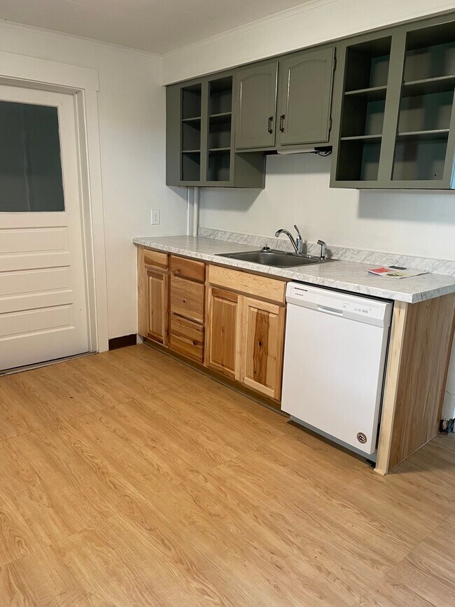 Building Photo - 225 S Burrowes St