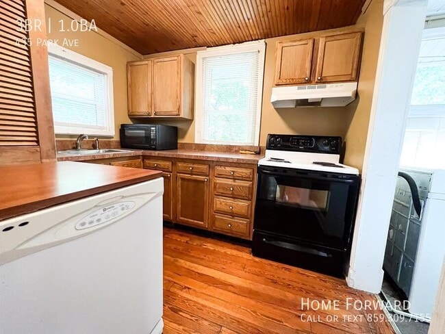 Building Photo - 435 Park Ave