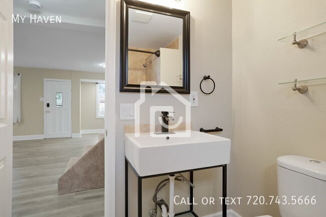 Building Photo - 1010 Jay St