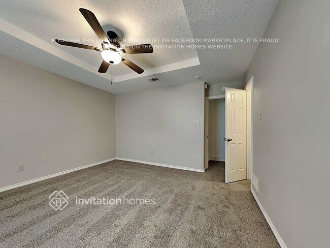 Building Photo - 804 E Aimee St