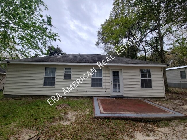 Building Photo - 718 Lee Ave
