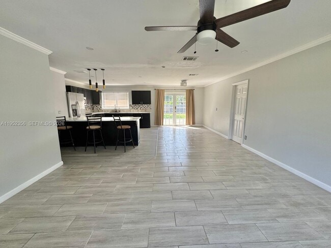 Building Photo - 1822 SE Oxmoor Ct