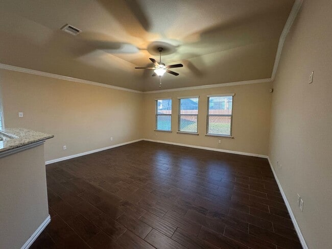 Building Photo - 6401 Alabaster Dr