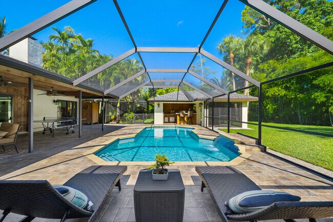 Building Photo - 12466 Quercus Ln