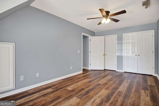 Building Photo - 354 E Creek Bend