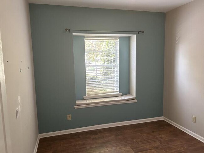 Building Photo - 2 Bed / 2 Bath Townhouse for Rent in Madison Alabama