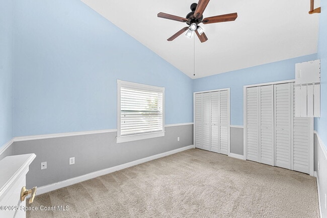 Building Photo - 445 Diana Blvd