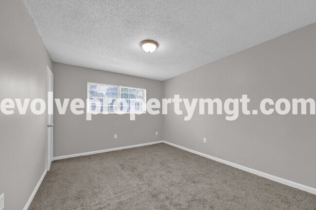 Building Photo - 3455 Pruett Ct