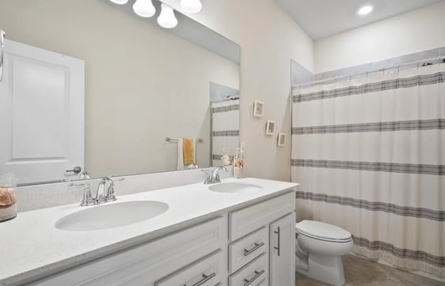 Building Photo - Stuart 3/2.5/1 Ocean Cove Townhome!