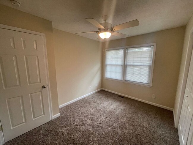 Building Photo - 5039 Coker St