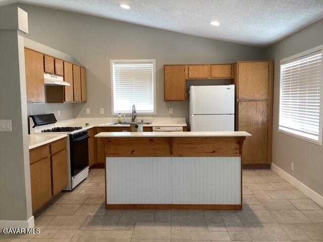 Building Photo - 1108 Oakwood Ln