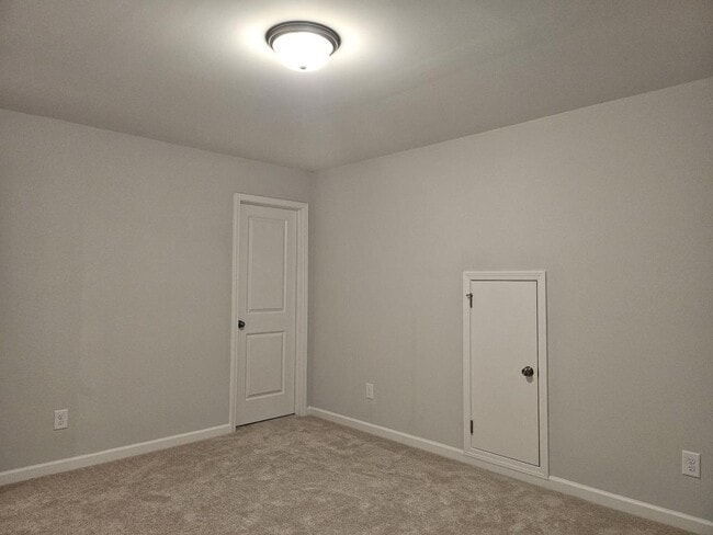 Building Photo - 1290 Jordan Brook Dr