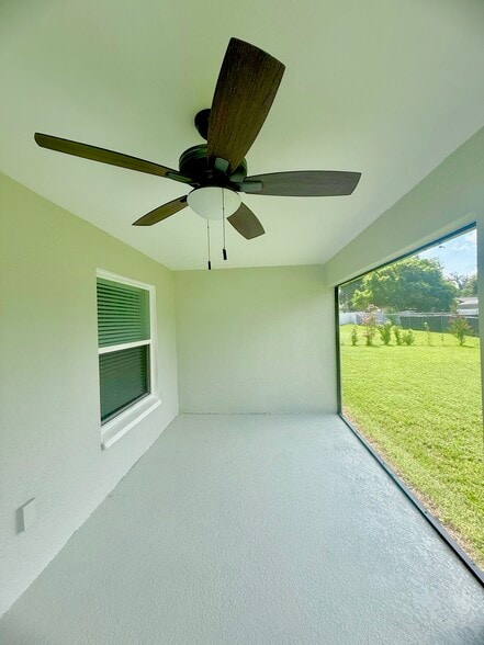 Building Photo - 2139 Sutton Ridge Ave