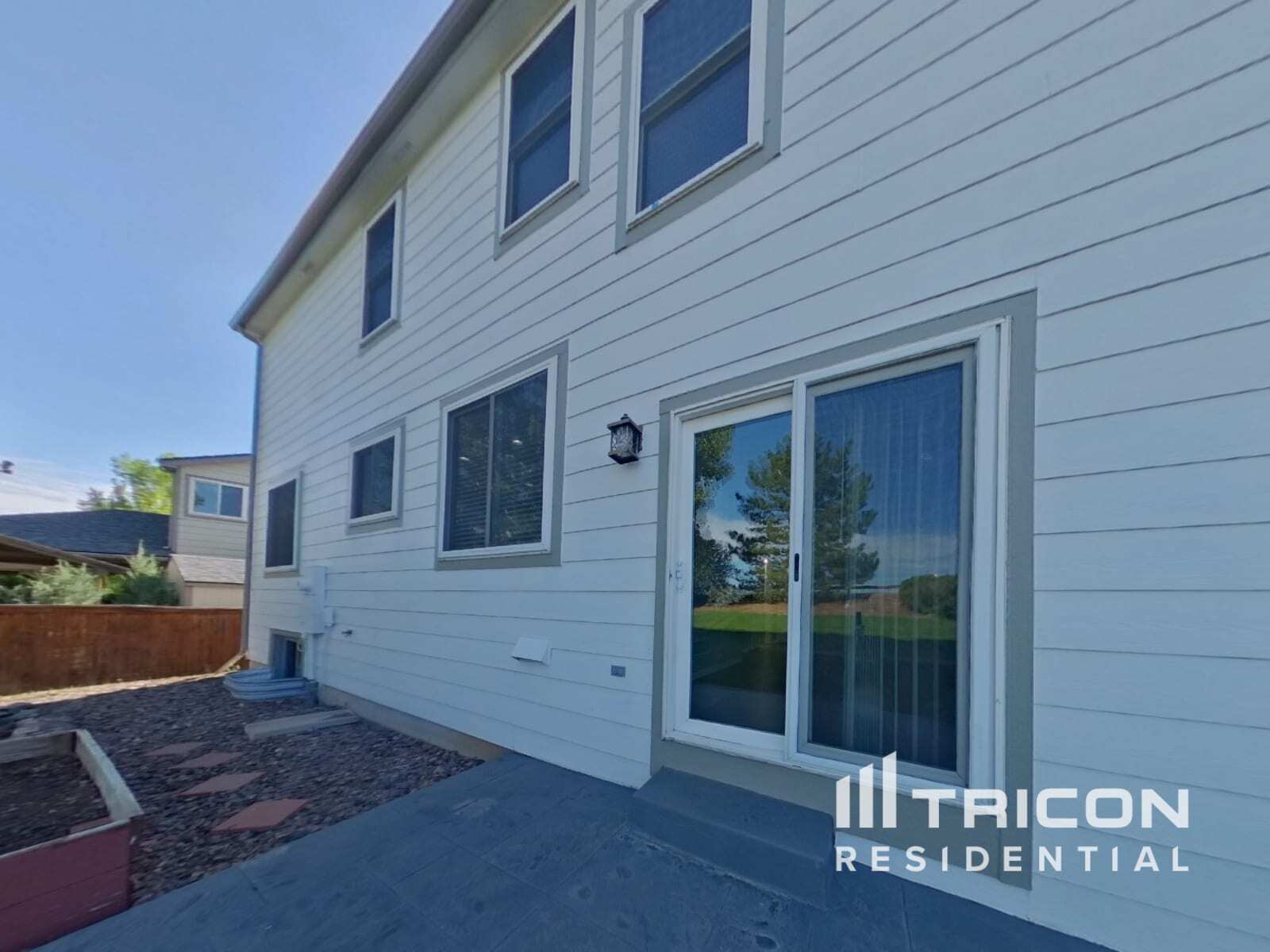 Building Photo - 9995 Strathfield Ln