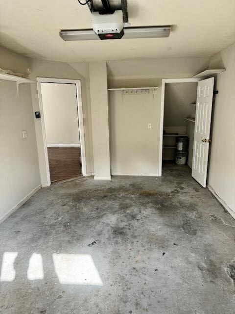 Building Photo - 3095 Camelliawood Cir W
