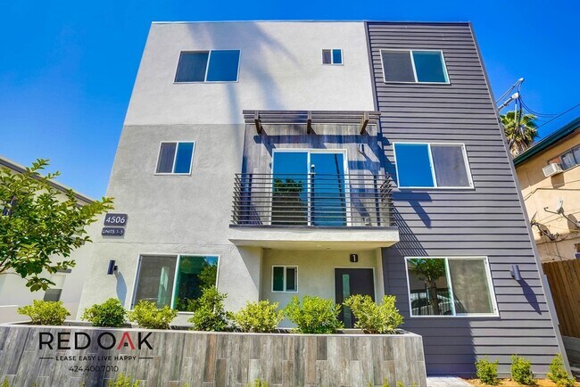 Building Photo - 4506 Esmeralda St