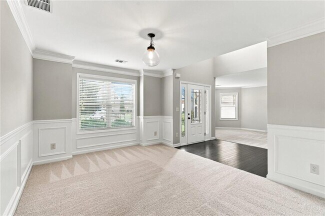Building Photo - 5335 Redfield Way