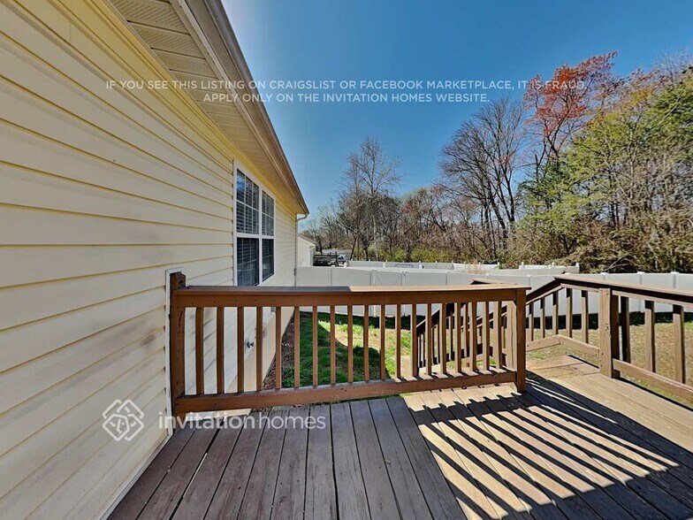 Building Photo - 4210 Whitfield Rd