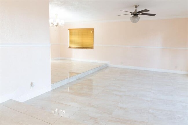 Building Photo - 7480 NW 37th Ct