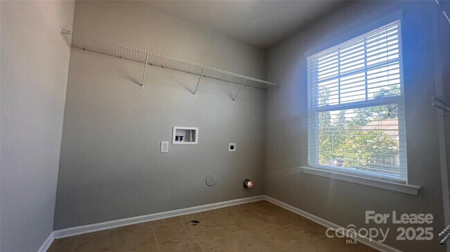 Building Photo - 2709 Southern Trace Dr