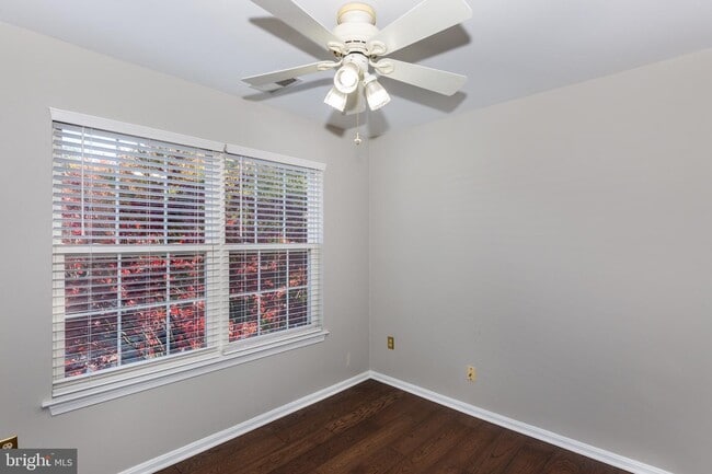 Building Photo - 3805 Sunnyfield Ct