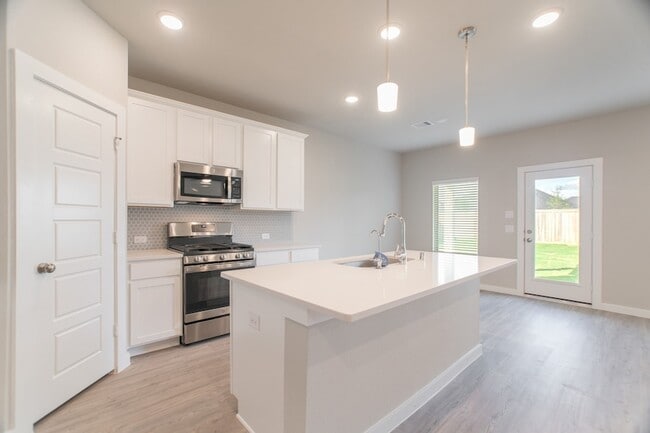 Building Photo - 21710 Prickly Caterpillar Ct