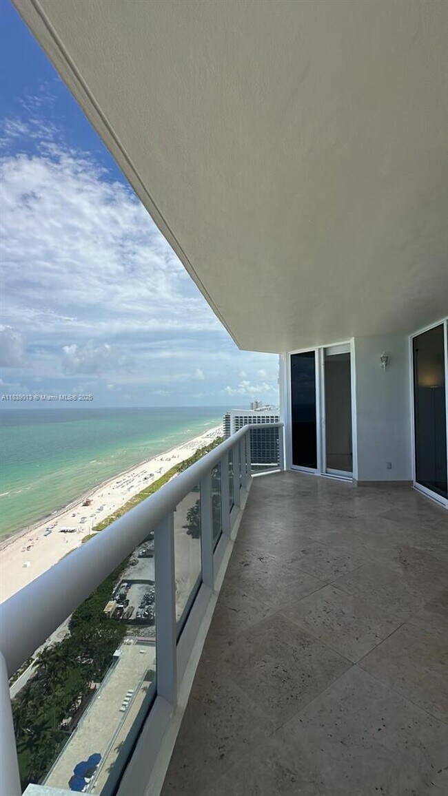 Building Photo - 4775 Collins Ave