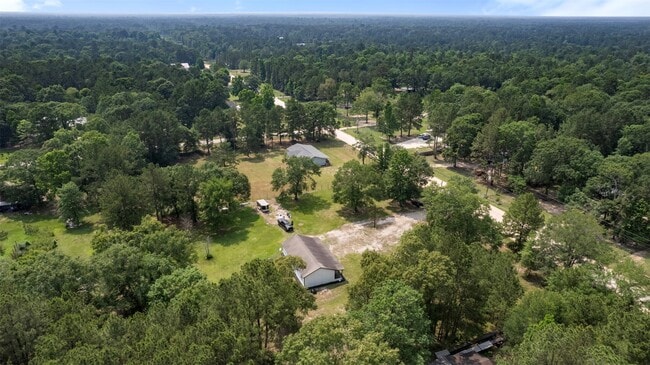 Building Photo - 541 Trails End Dr