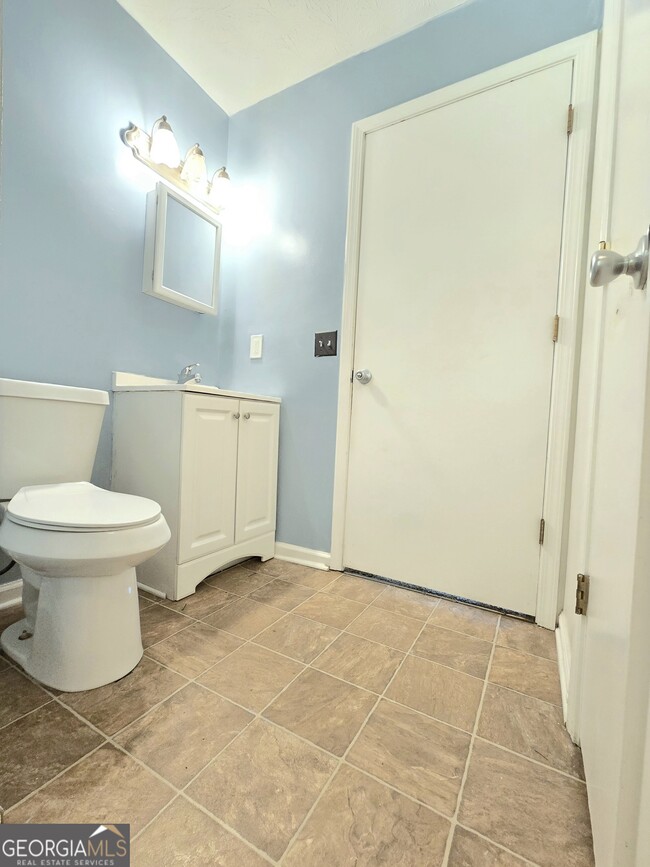 Building Photo - 321 Thomas Dorsey Dr