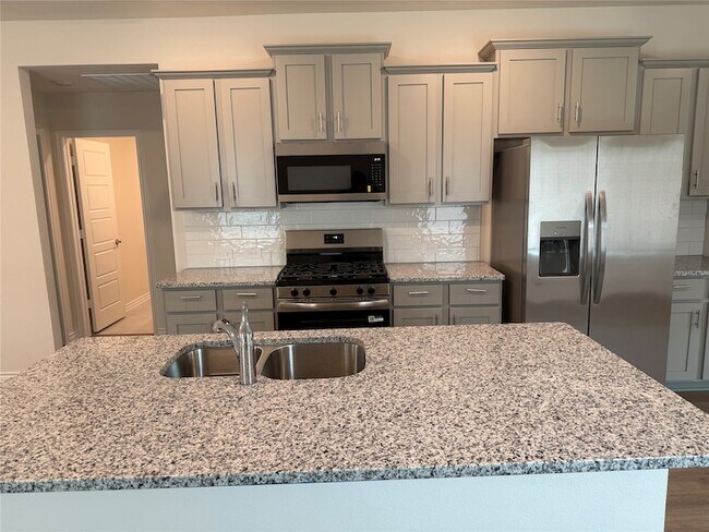 Building Photo - 10213 Barron Dr