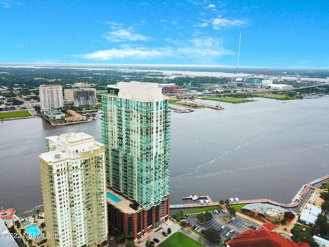 Building Photo - 1431 Riverplace Blvd