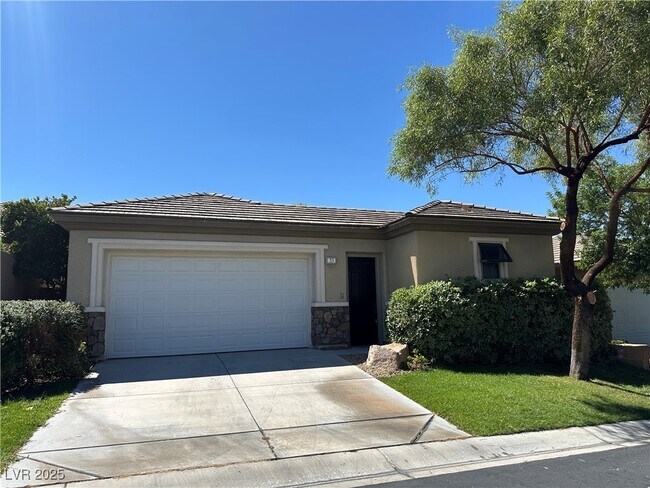 Primary Photo - 33 Gladewater Dr