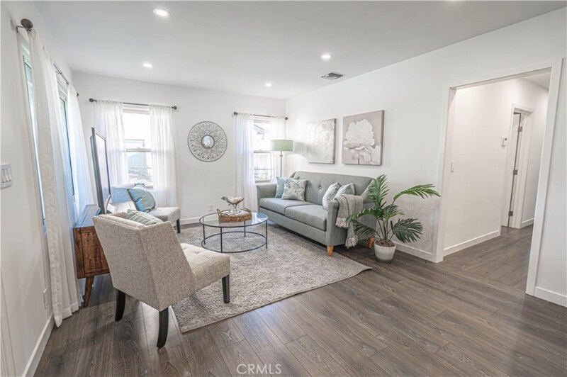 Building Photo - 3744 Los Olivos Ln