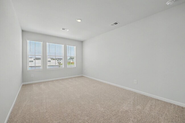 Building Photo - 762 Ridgley Dr