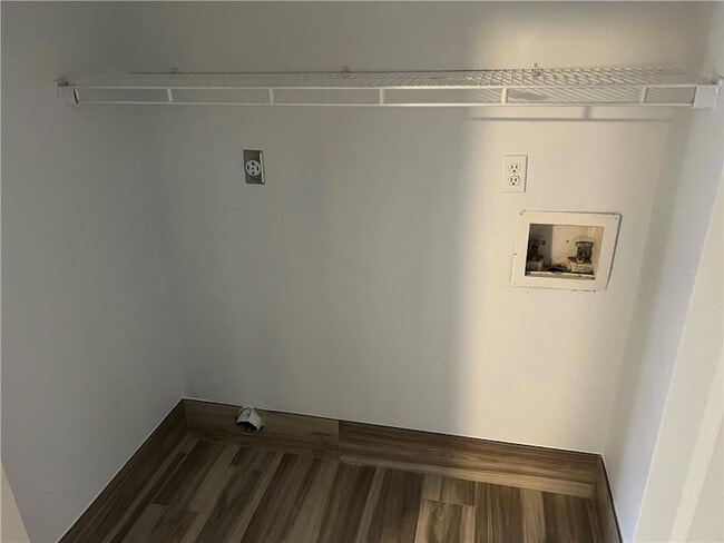 Building Photo - 9104 Amour Dr