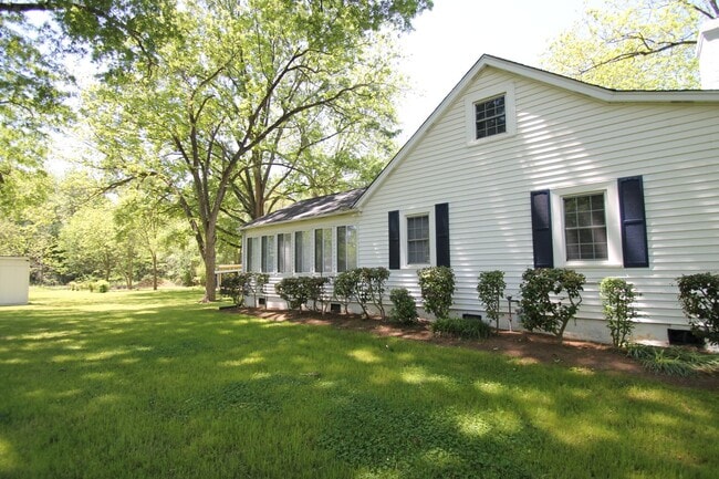 Building Photo - Exclusively Offered By Muse Realty Rentals, LLC