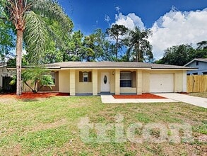 Building Photo - 120 N Alderwood St