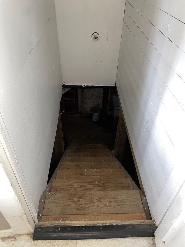 Building Photo - 2 BED, 1 BATH HOME LOCATED IN STAR