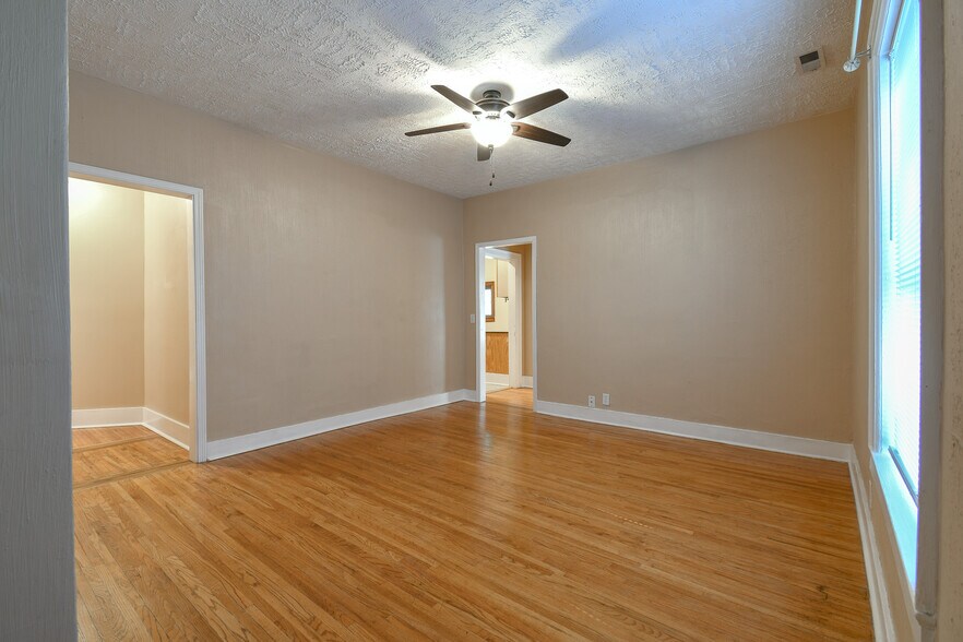 Building Photo - 1717 D St