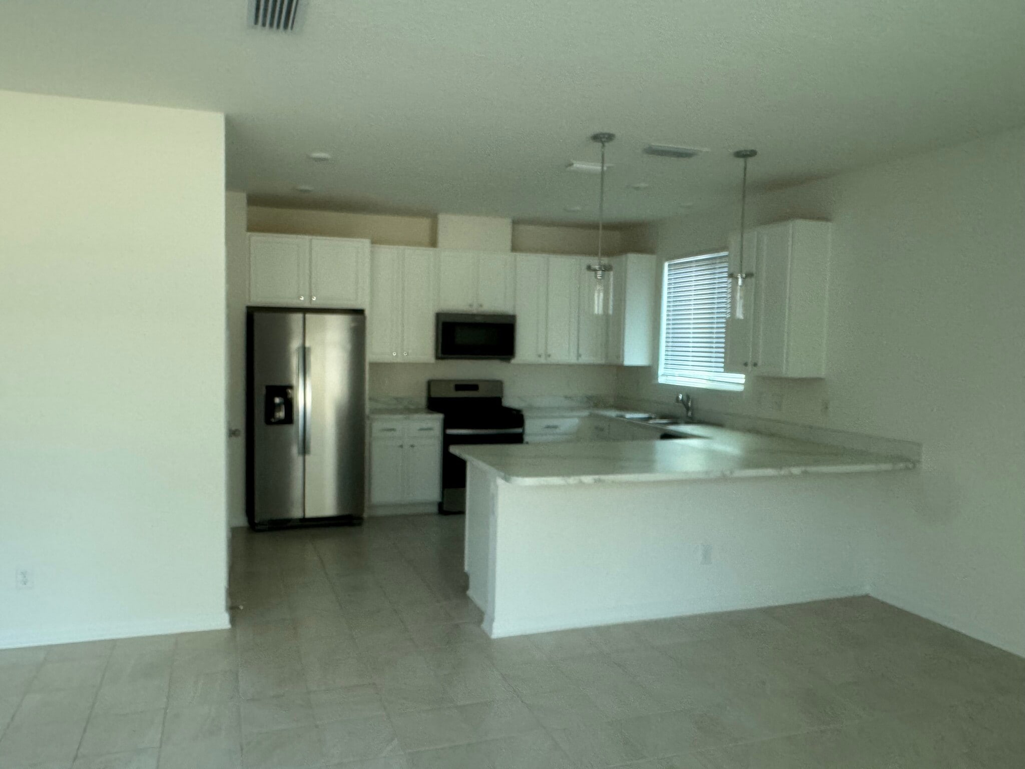 Building Photo - 63 Stonecrest Dr