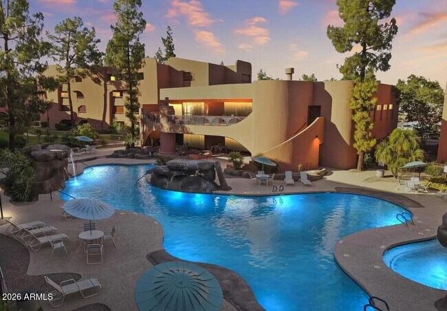 Building Photo - 4303 E Cactus Rd