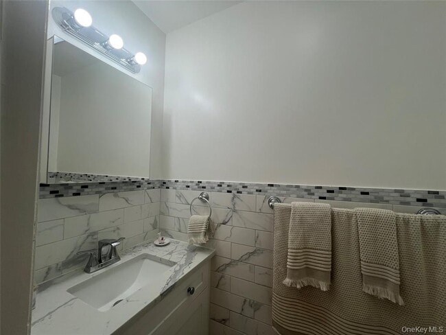 Building Photo - 56 Hudson View Hill